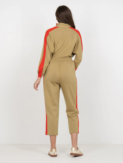 Joy Jogger in Cherry Spice