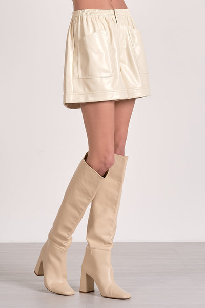 Vonnie Shorts in Off White