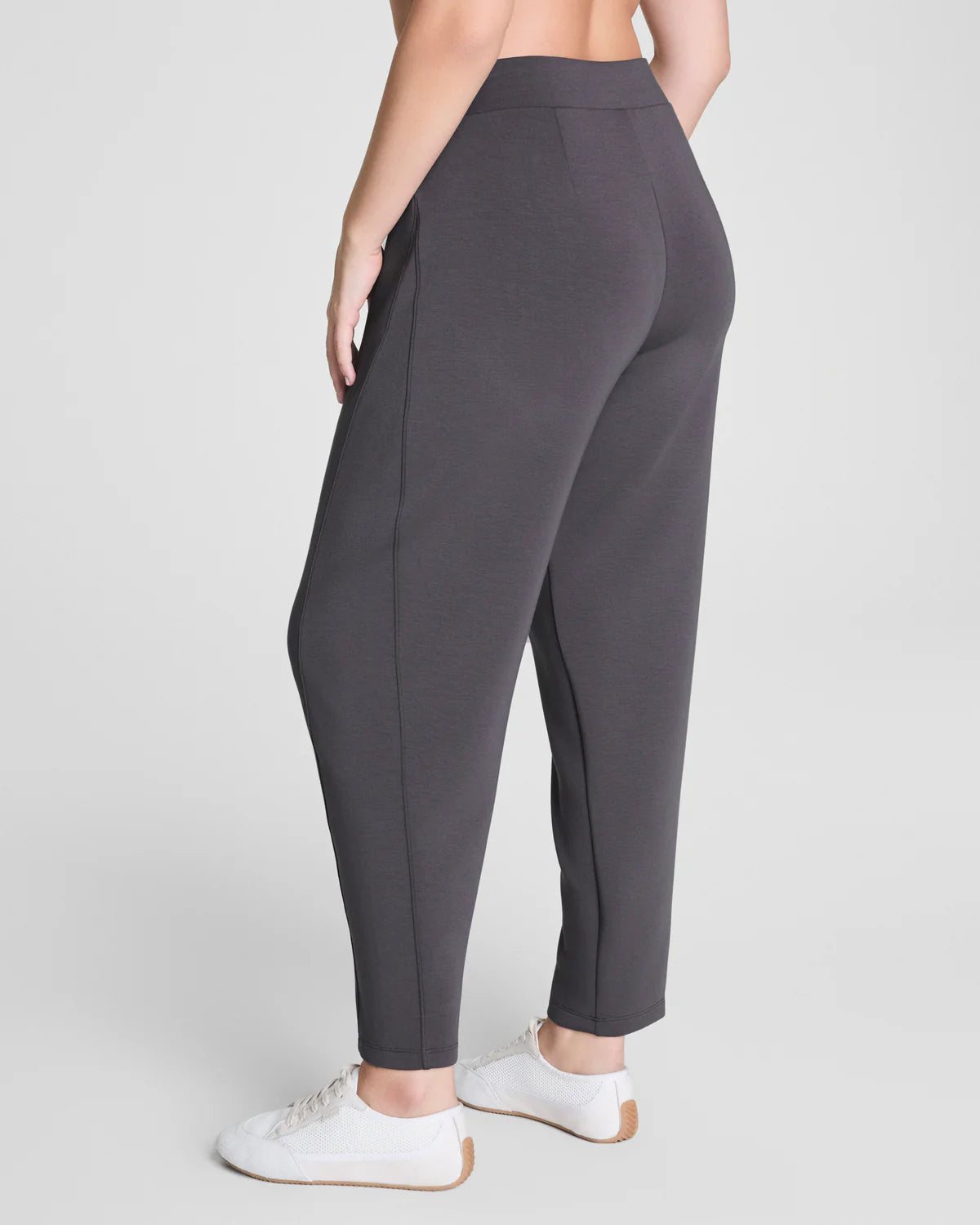 AirEssentials Barrel Leg Pant in Storm