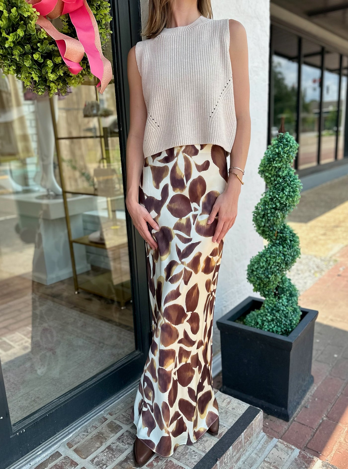 Romina Skirt in Espresso Lily