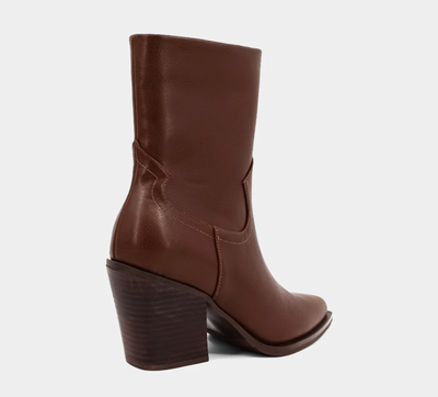 Victoria Boots in Cognac