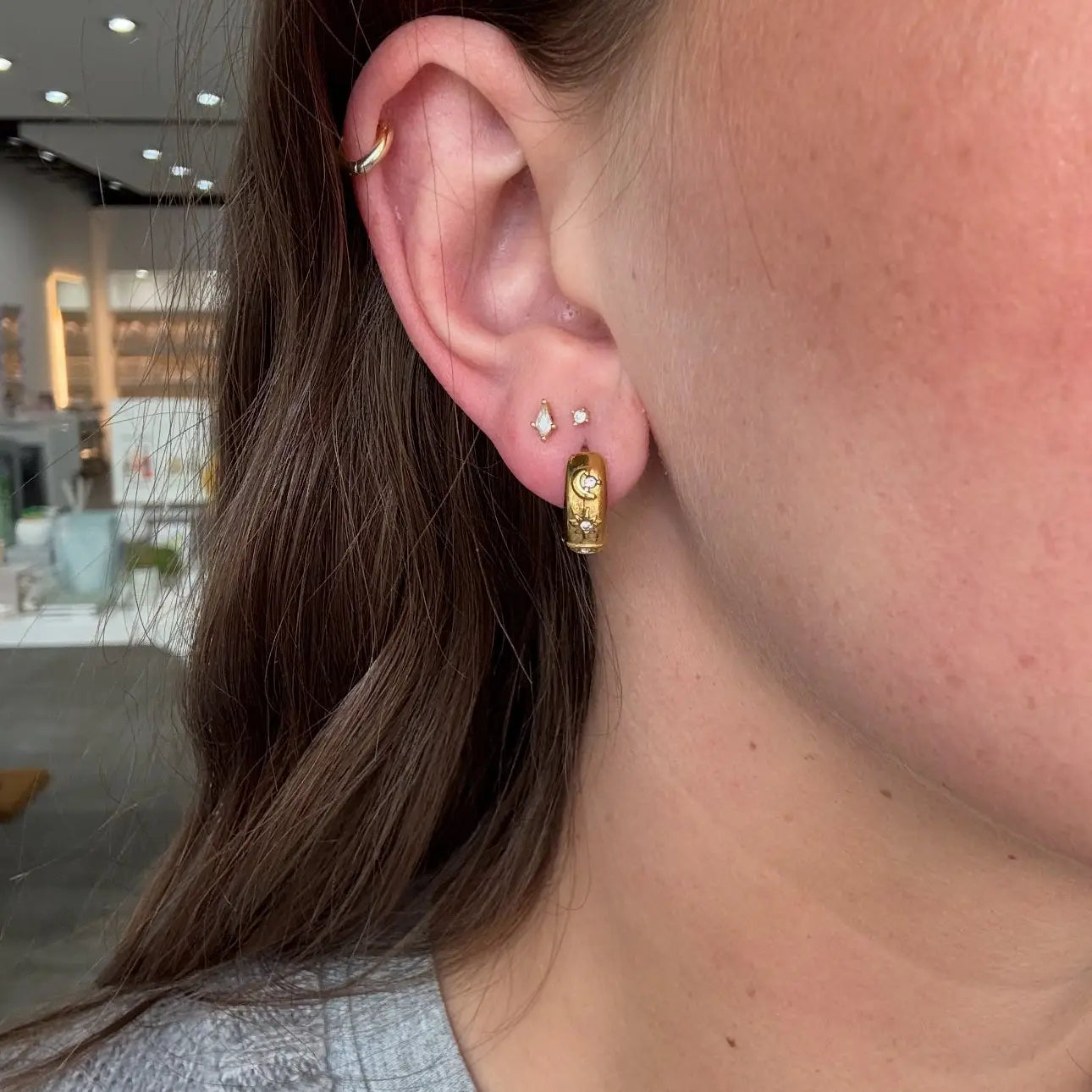 Mary Huggies in Gold