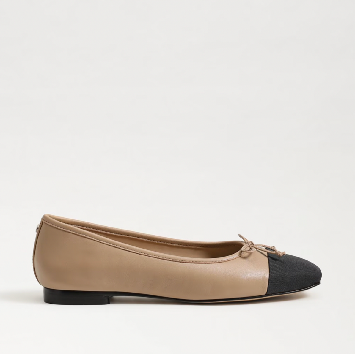 Marley Ballet Flat in Soft Beige/Black Leather