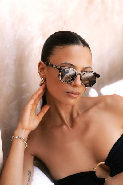 Jasper Acetate Unisex Sunglasses in Milky Tortoise