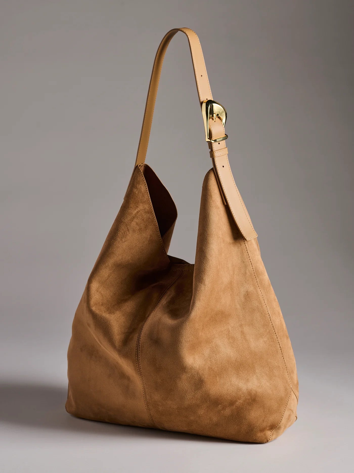 Val Hobo Tote in Tan