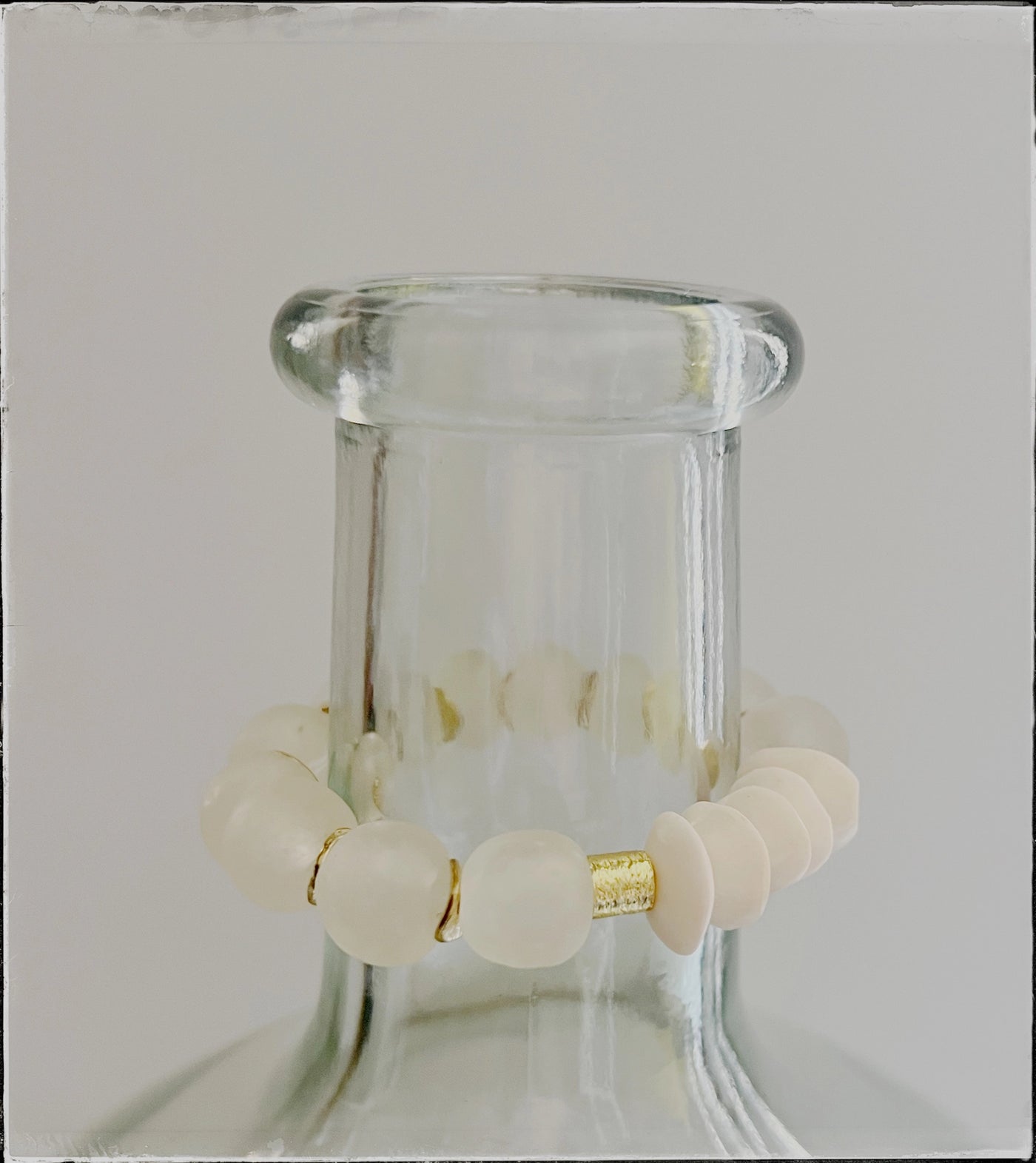 African Bone & Recycled Glass Bead Stretch Bracelet in White