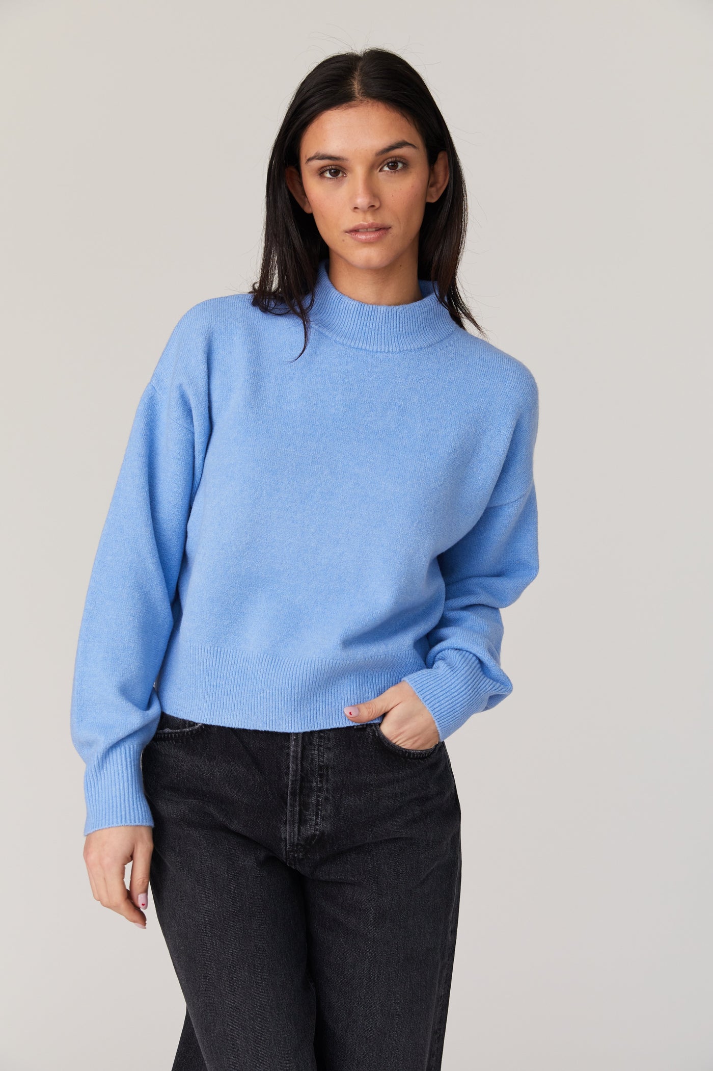 Vhari Crew Neck Jumper in Dusted Blue