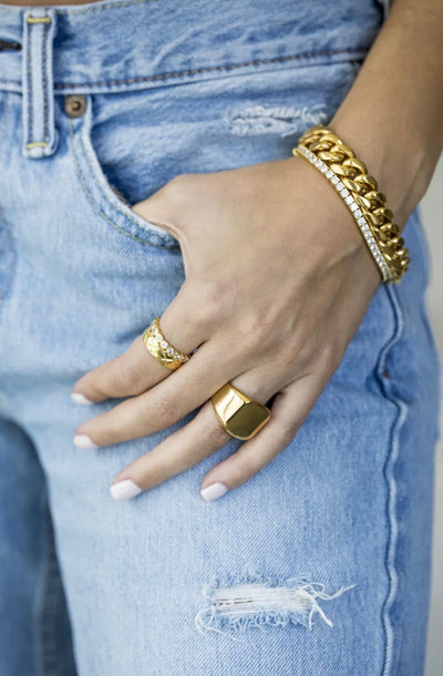 Blaire Chunky Bracelet in Gold