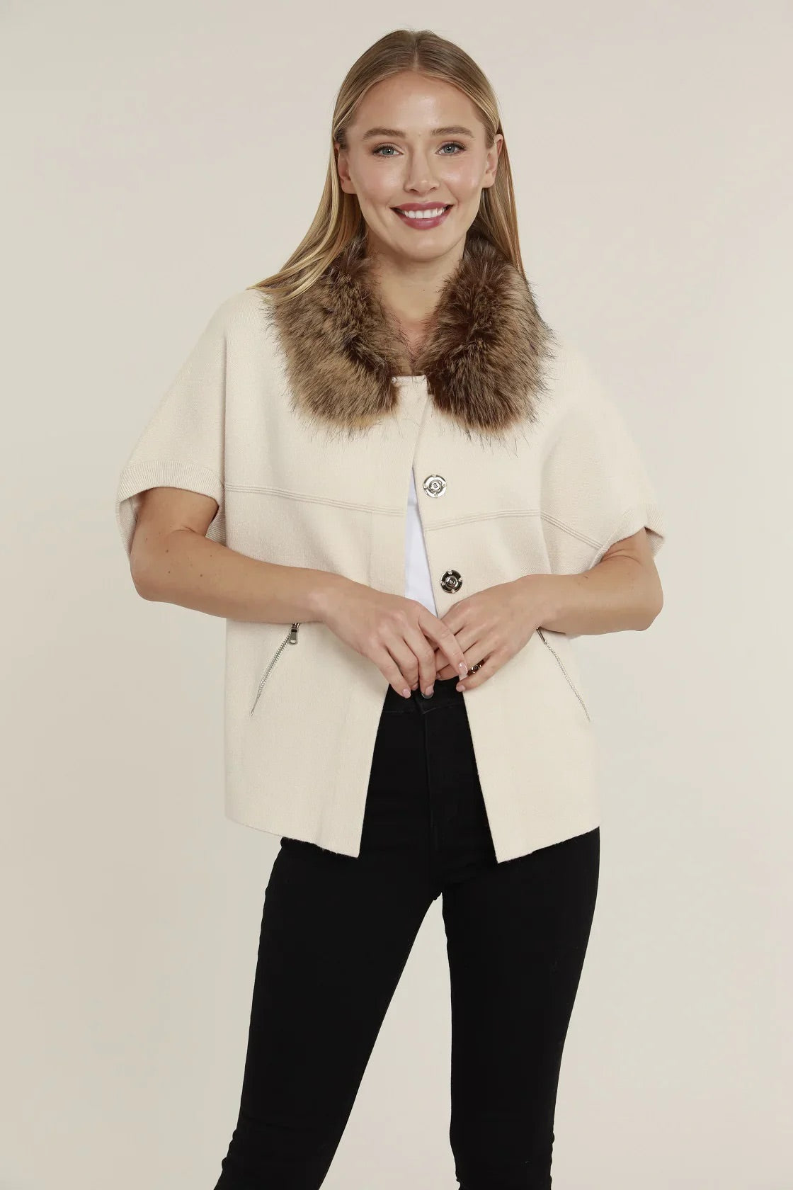 Faux Fur Trim Cardigan in Creme/Chestnut