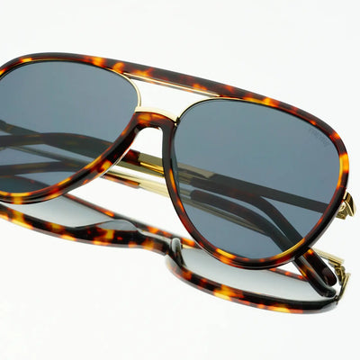 Shay Sunglasses in Tortoise / Solid Gray