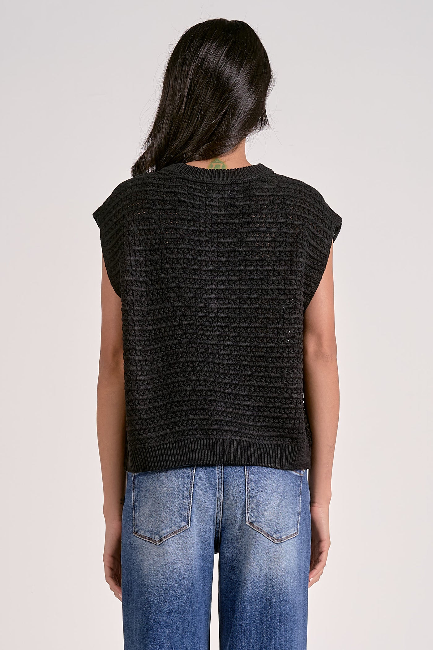 Liza Vest in Black