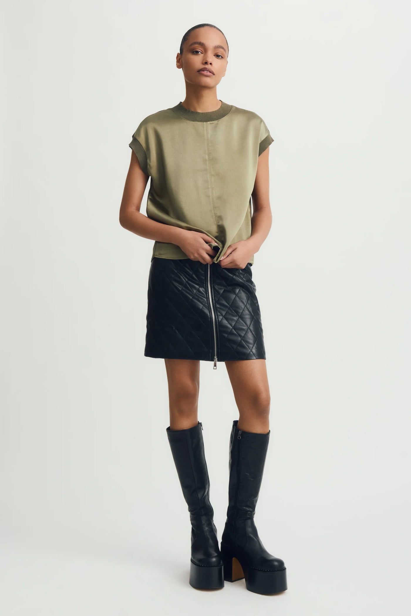 Gaylor Top in Dark Khaki