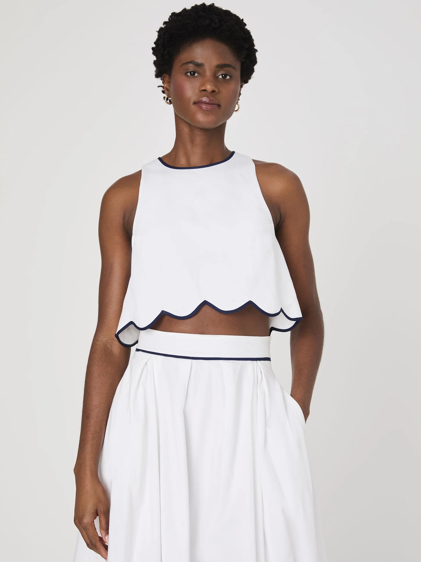 Alexis Cotton Scallop Top in Summer White/Marine