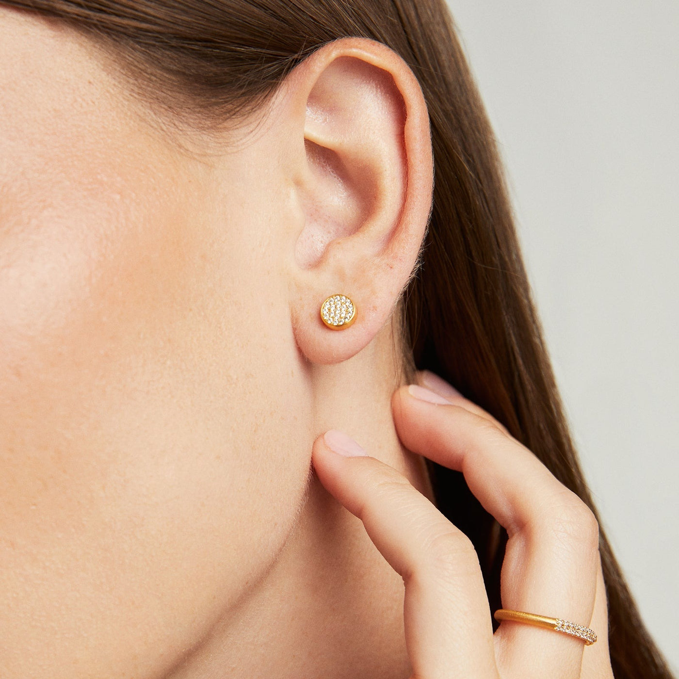 Signature Pavé Knockout Studs in Gold