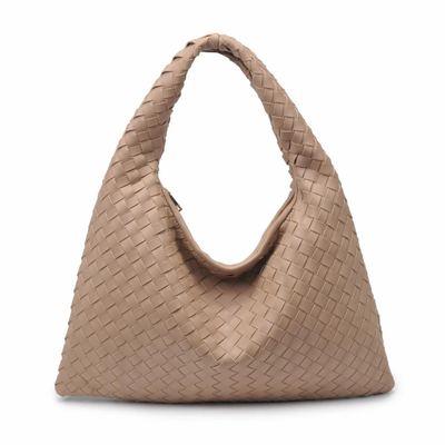 Leah Hobo in Natural