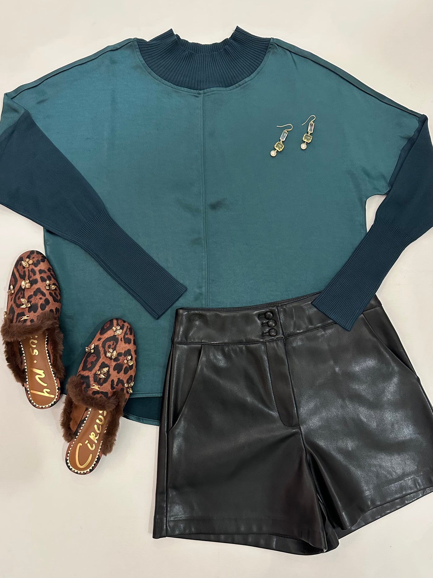 Norah Top in Deep Sea