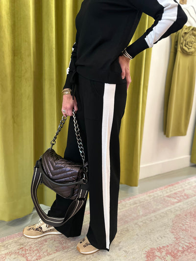 Single Stripe Full Leg Pant in Black