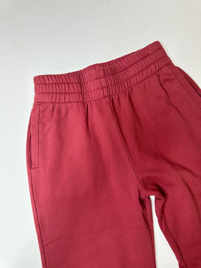 Zeyi Pant in Berry