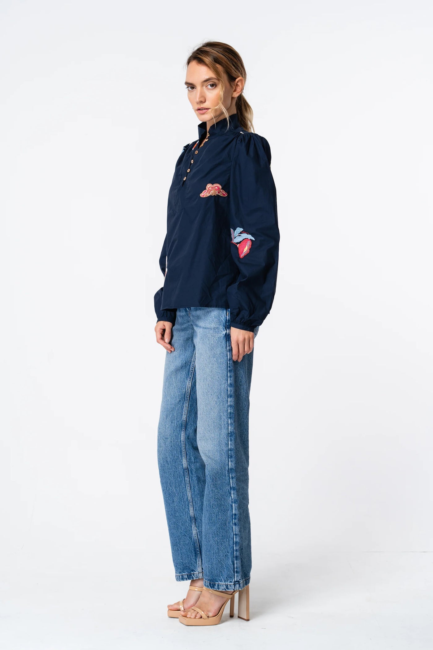 Emmy Embroidered Parkscape Top in Navy