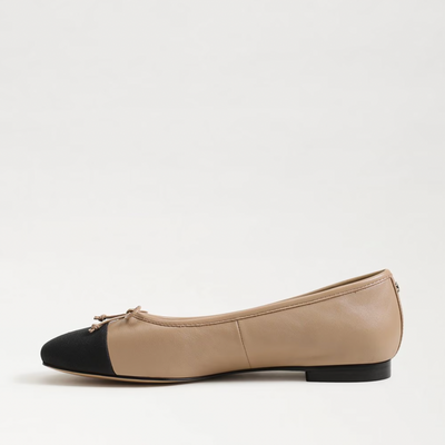 Marley Ballet Flat in Soft Beige/Black Leather