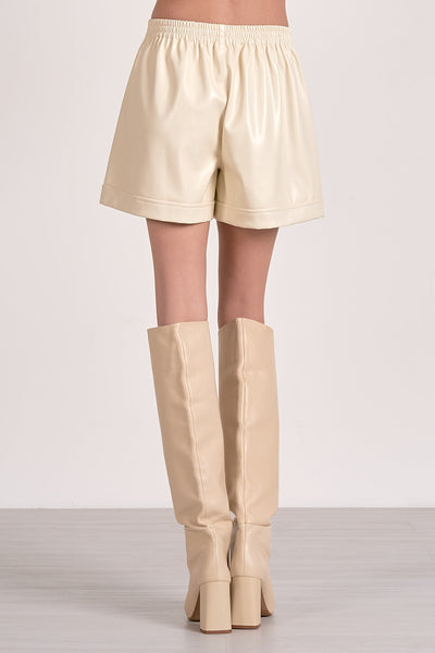 Vonnie Shorts in Off White