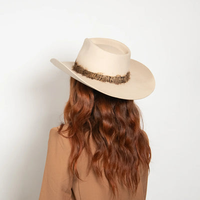 Cassidy Hat in Bone