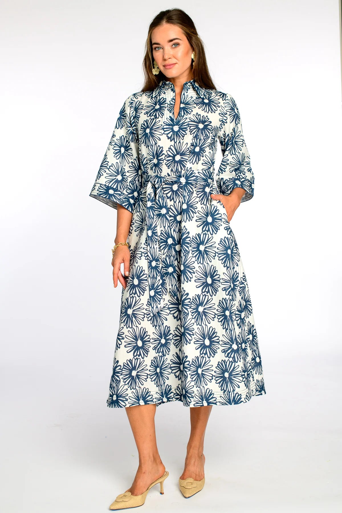 Talia Dress in Hand-Drawn Daisies