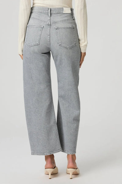 Arellia Ankle Barrel Leg Jean in Smokescreen Grey