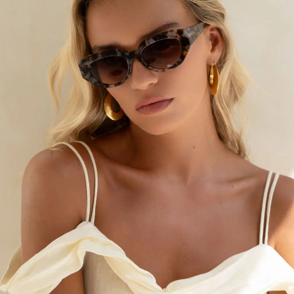 Frankie Acetate Cat Eye Sunglasses in Brown Pearl