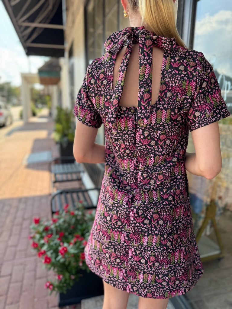 Short Sleeve Textured Dress in Black