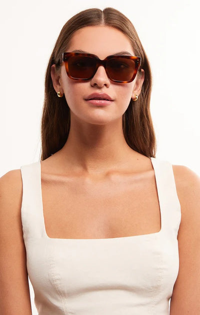 Brunch Time Sunglasses in Brown Tortoise Brown