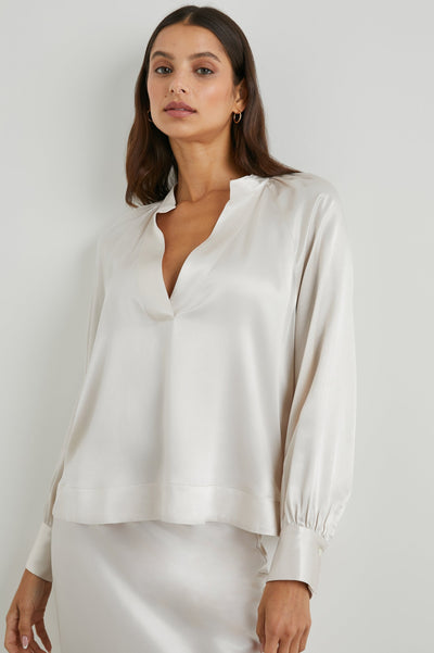 Wynna Top in Ivory