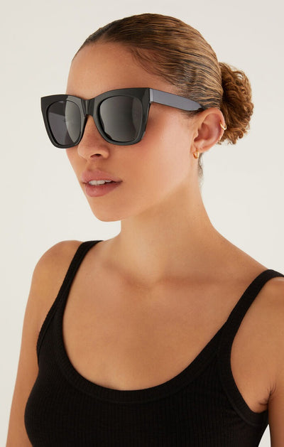 Everyday Sunglasses in Polished Black Grey